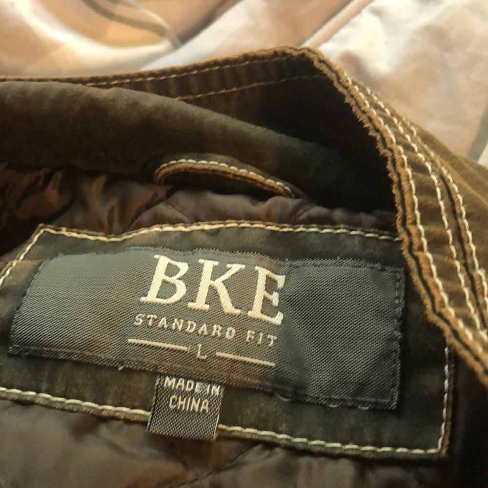 Buckle jacket - Picture 2 of 2